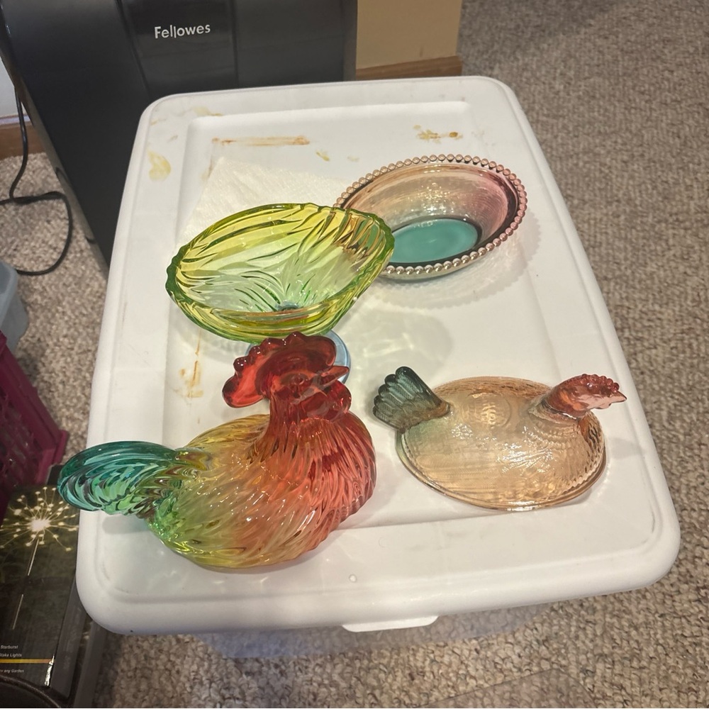 Glass Rooster 11 in Figurine & chicken 7 in on a beaded nest red / green storage - Picture 2 of 11